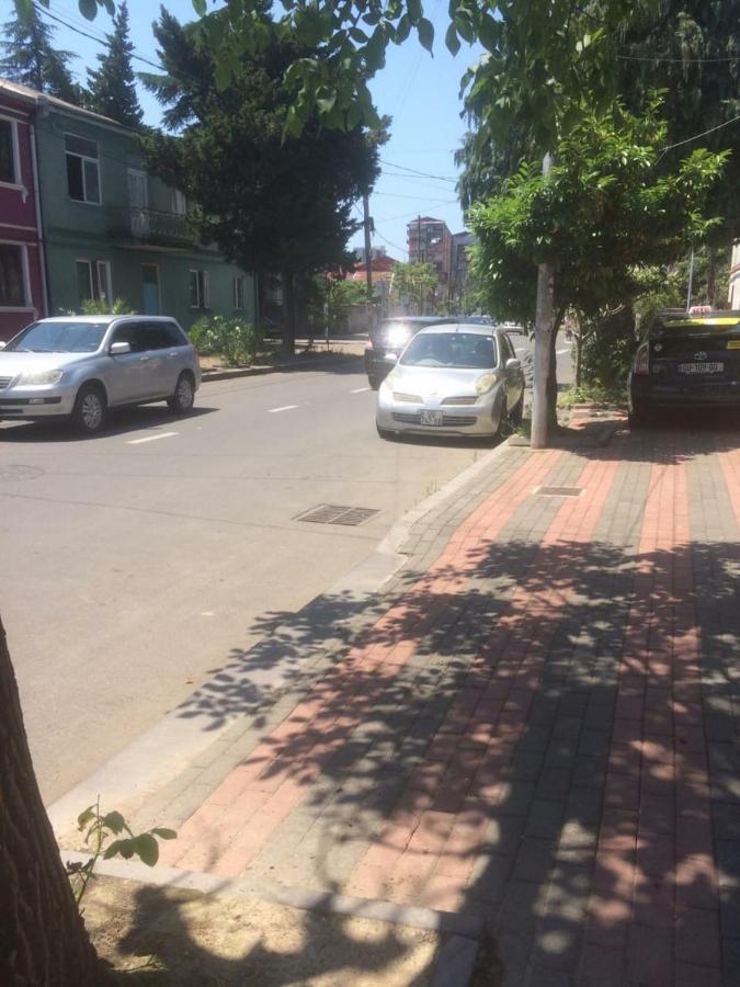 Гостевой дом Batumi 28a Экстерьер фото